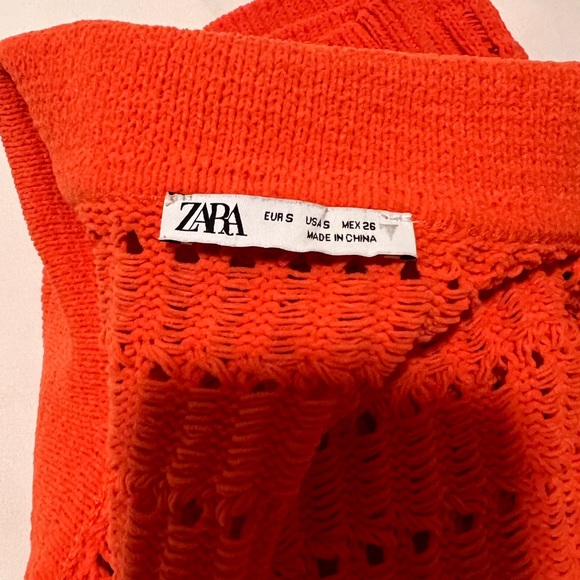 Sweater - Picture 4 of 4